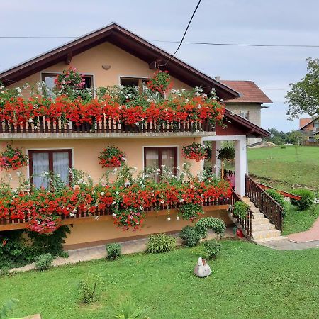 Apartman Morana Slunj Exterior foto